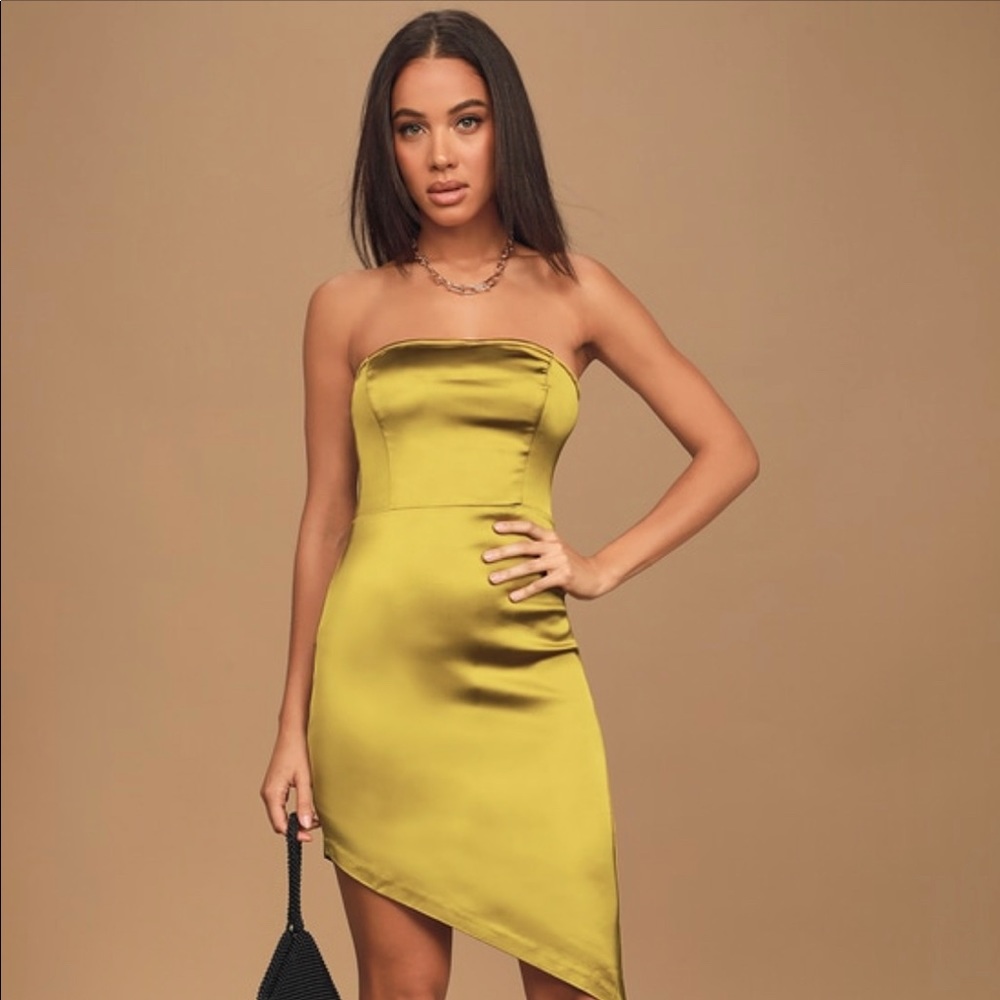 Satin strapless bodycon dress